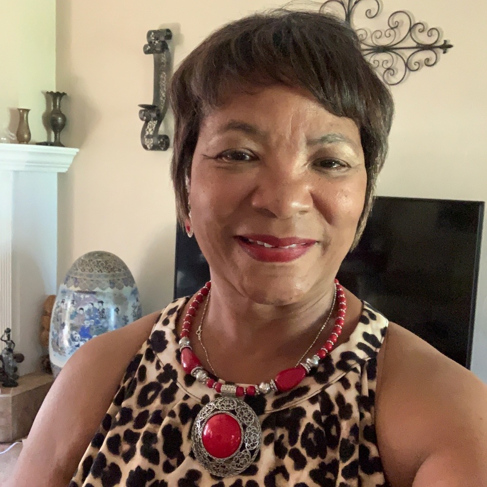 Meet your Posher, Toni